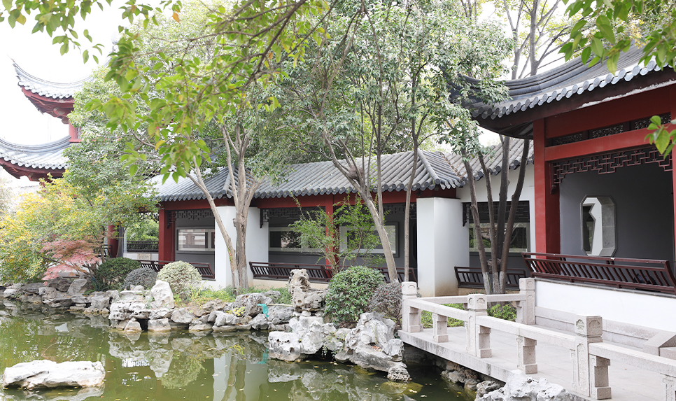  Qianlong Palace and Stele Garden